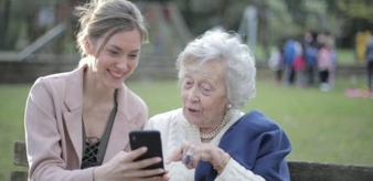 Wytchnienie dla opiekun&oacute;w. Do końca września trwa nab&oacute;r ofert od organizacji pozarządowych do nowego programu