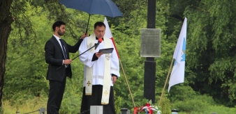 Fotorelacja z uroczystości poświęcenia miejsca pamięci ofiar epidemii cholery w Piwnicznej-Zdroju