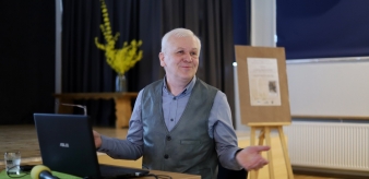 Relacja foto z prelekcji pt. "Młyny i tartaki wodne Piwnicznej" z dnia 29.04.2022 r. w MGOK