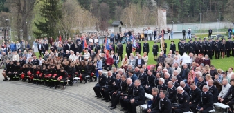 Relacja foto z uroczystości 3 maja. Święto Konstytucji. Obchody Og&oacute;lnopolskiego Dnia Strażaka. 03.05.2022 r.