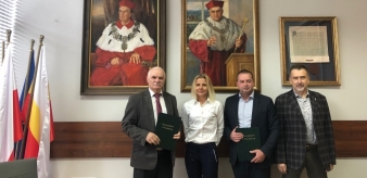 Porozumienie o współpracy pomiędzy PWSZ w Nowym Sączu a Szkołą Podstawową  w Łomnicy Zdroju podpisane