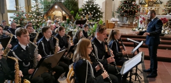 13 Kolędowanie Małemu Bacy. 29.01.2023 r. Kolędowanie z Orkiestrą Dętą OSP z Piwnicznej-Zdroju