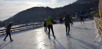 Lodowisko Radwanów zaprasza w dniach 18.01 - 02.02.2025 r. w godz. 11:00-19:00