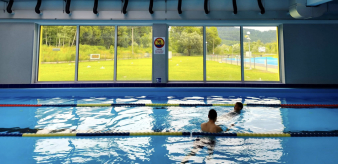 Basen wewnętrzny na Radwanowie otwarty przez cały rok w Piwnicznej-Zdrój