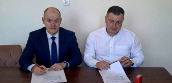 Umowa na realizację I etapu inwestycji w Parku Węgielnik w Piwnicznej-Zdr&oacute;j podpisana przez Burmistrza